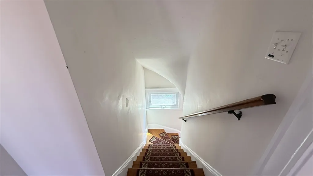 10 Eliot St, South Medford