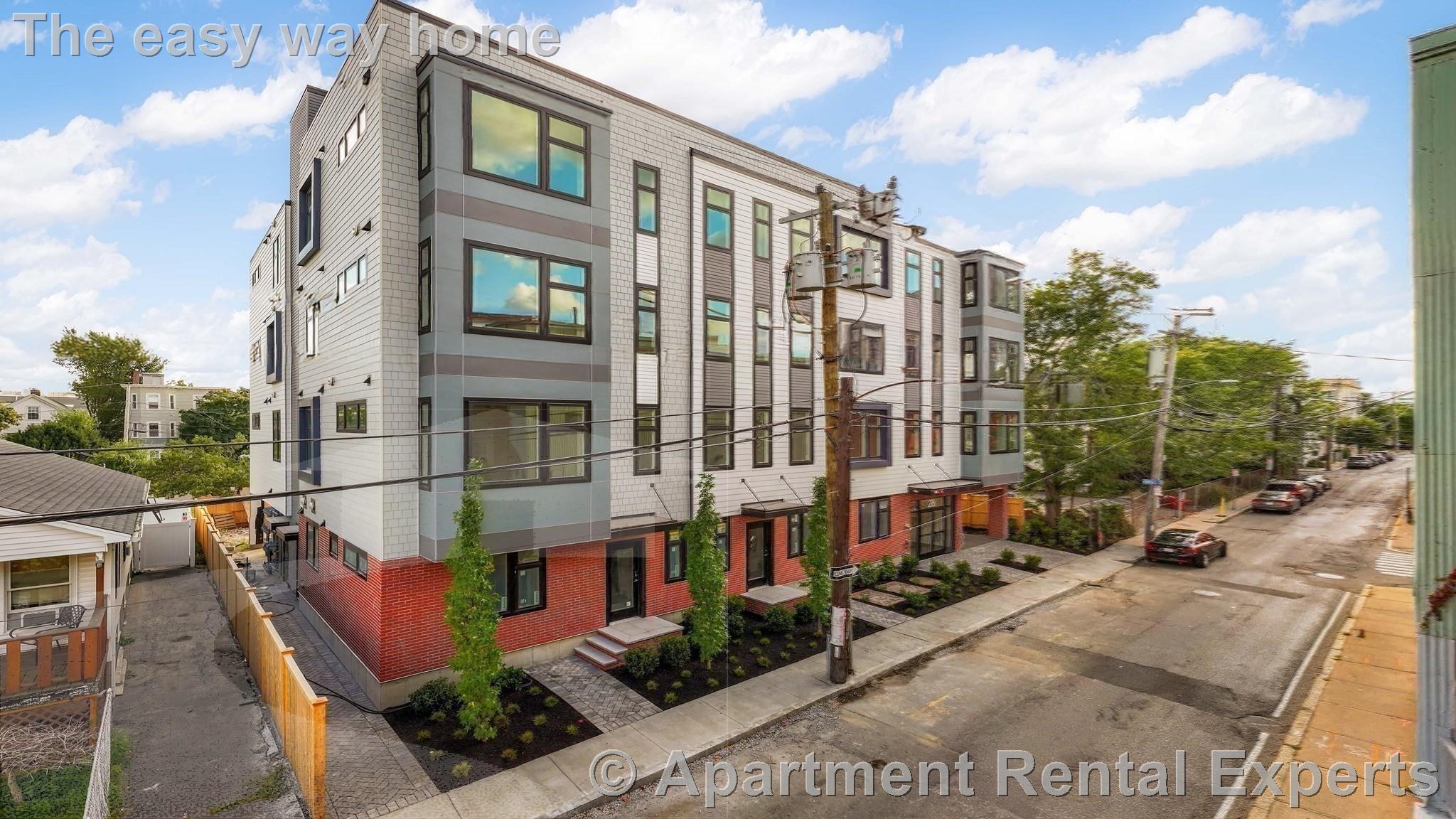 28 South St, Inman Square