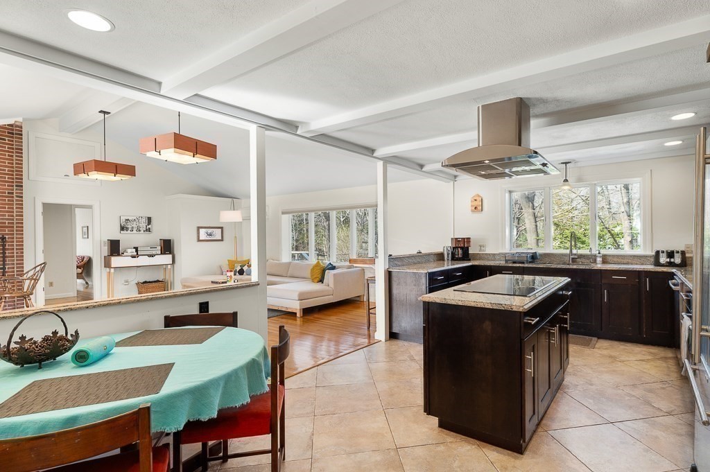 39 Decatur St, East Gloucester