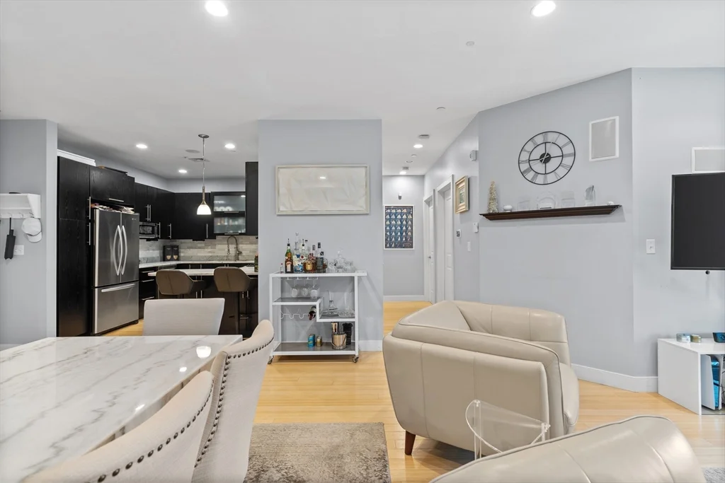 152 Old Colony, South Boston