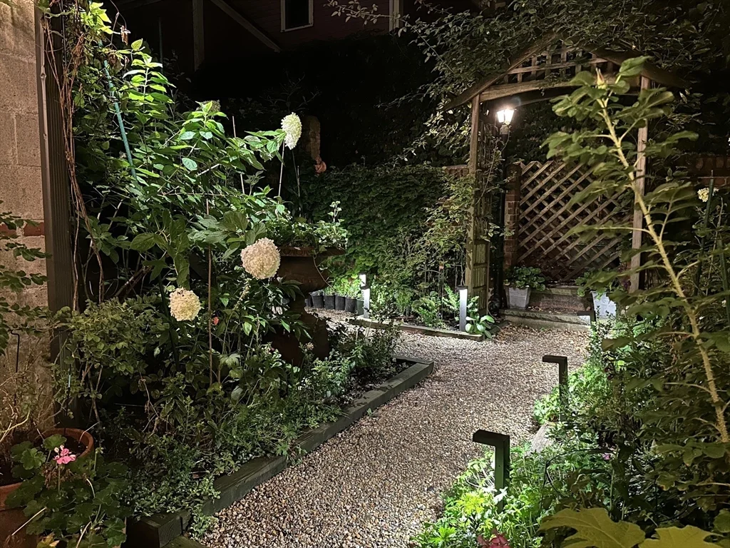 93 Third St, East Cambridge