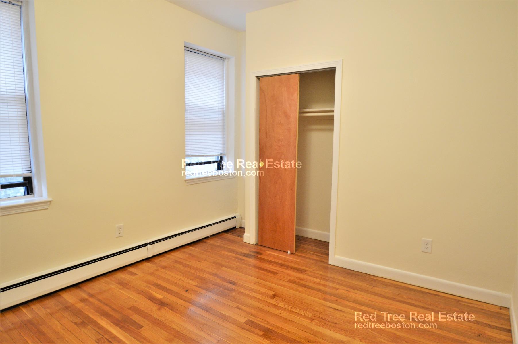 64 Brighton Ave, Allston