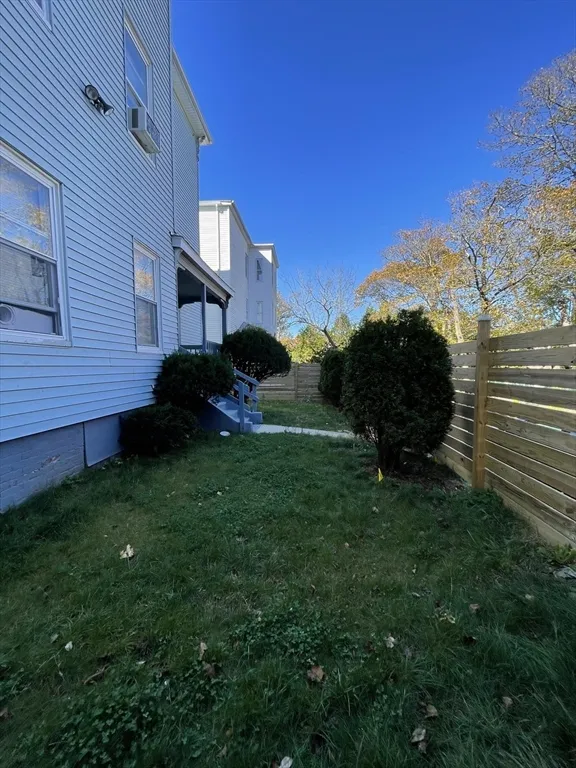 5 Freeland Ter, Worcester