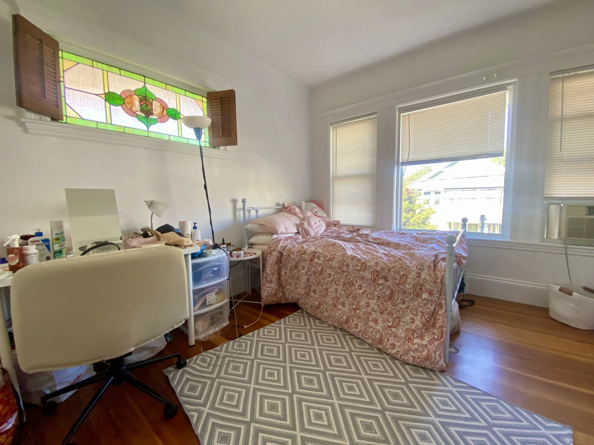 100 West Adams St, West Somerville