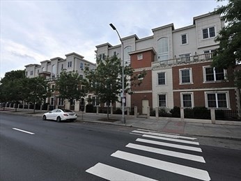 2440 Massachusetts Ave, North Cambridge