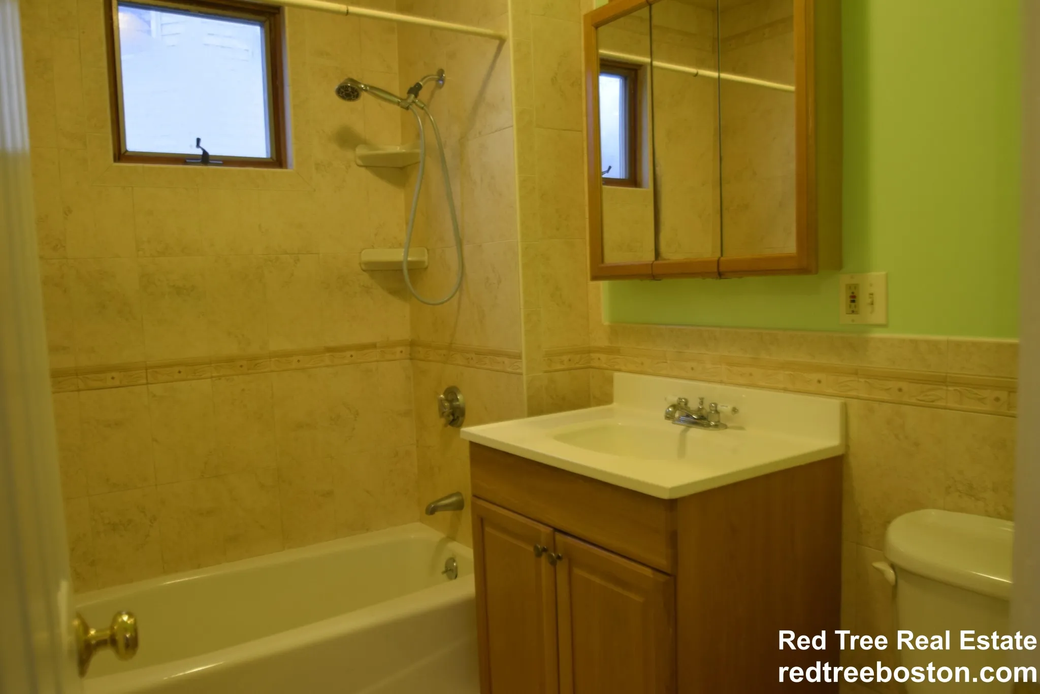 39 Montfern Ave, Brighton