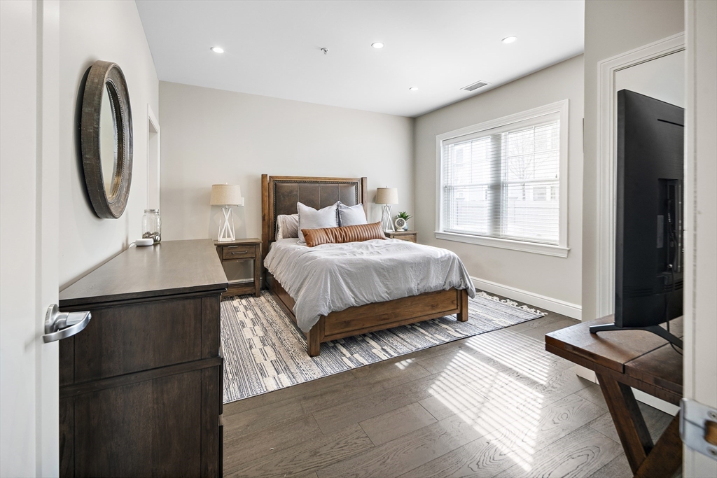 175 North Ave, Wakefield