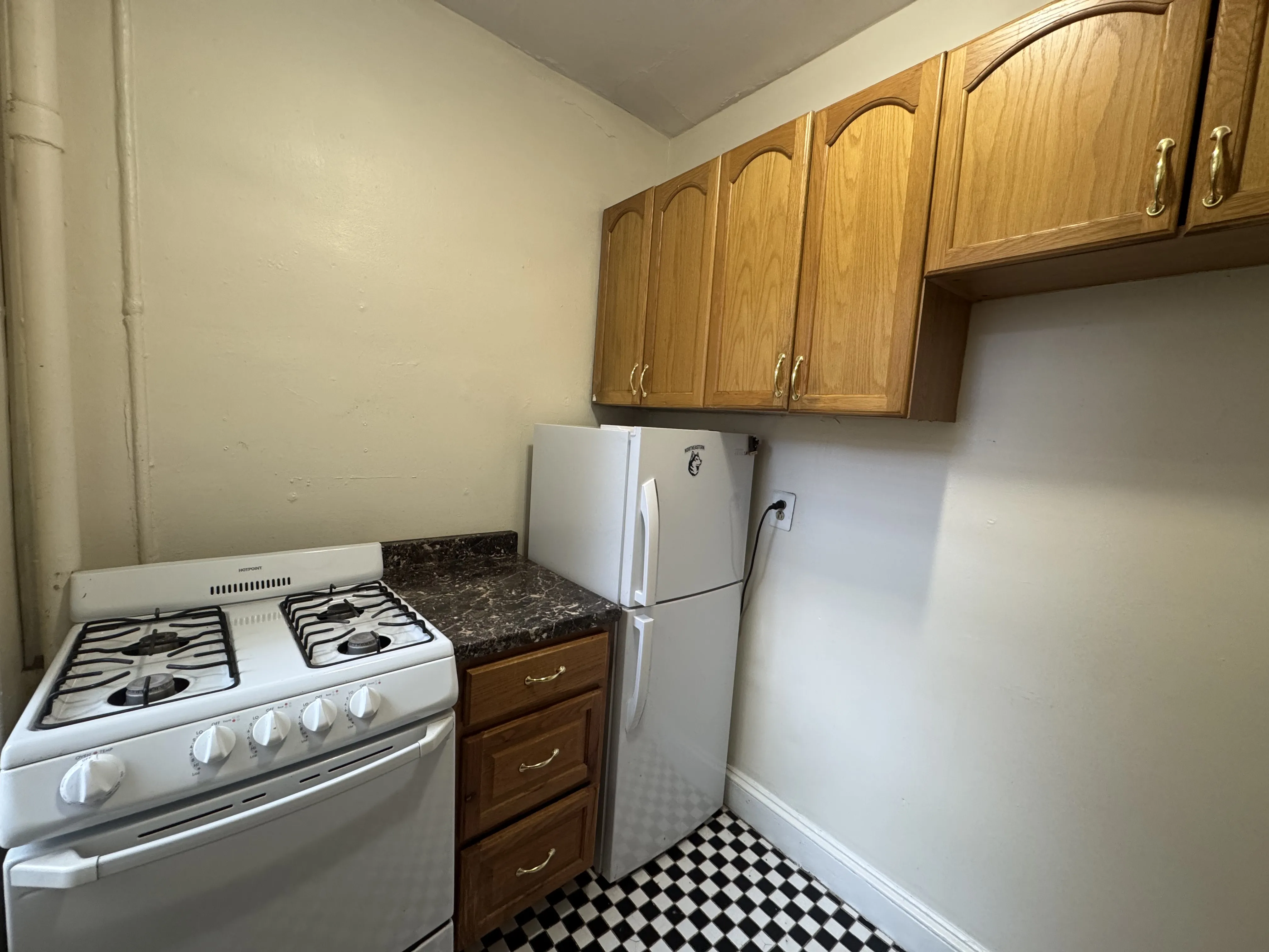 364 Riverway, Mission Hill