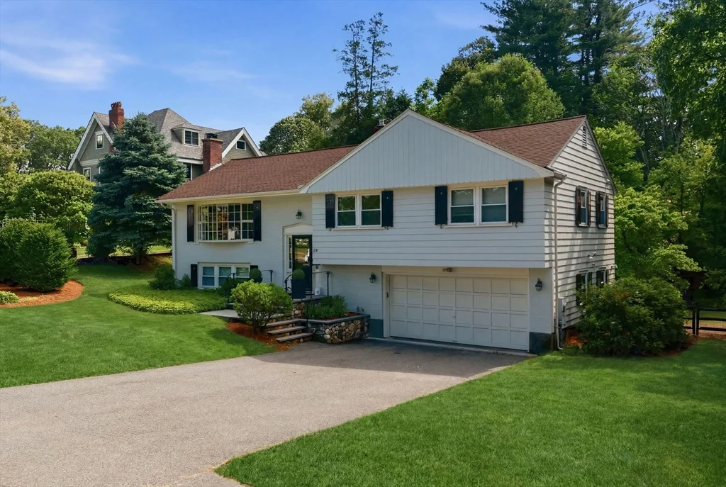 29 Brook St, Wellesley