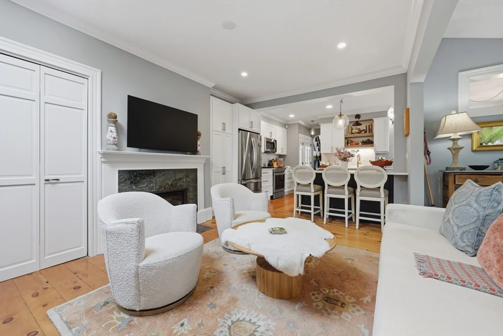 37 Marlboro St, Newburyport