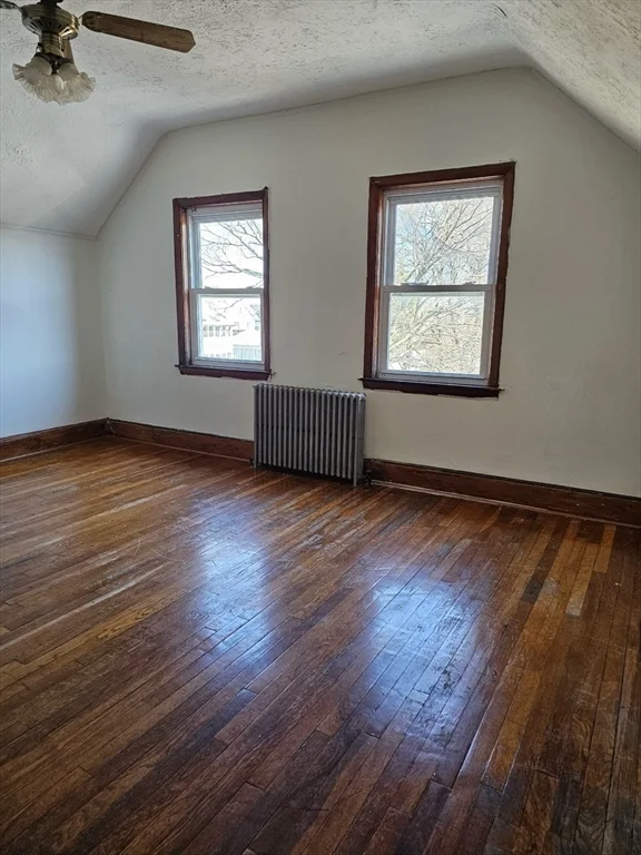 87 Spring St, Medford