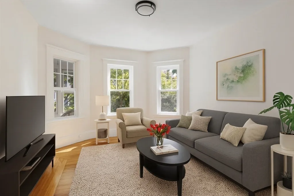 105 Fayerweather St, West Cambridge