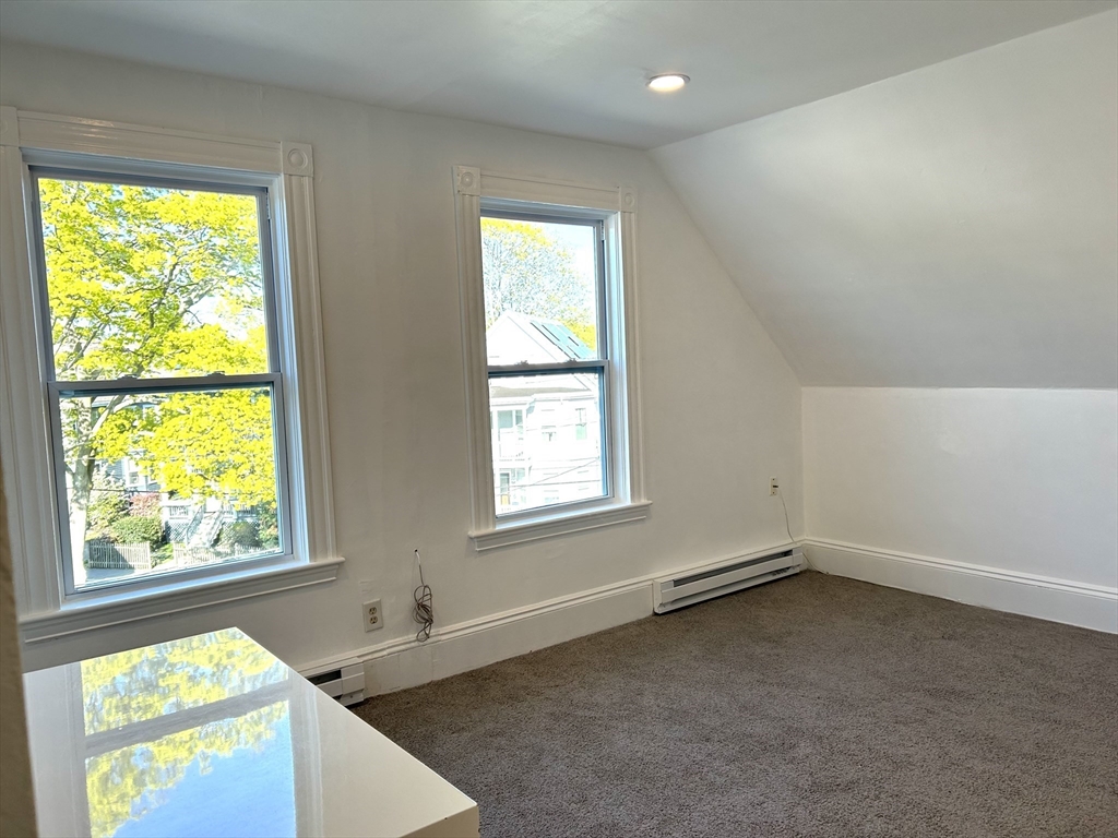 1 Valley Rd, Swampscott