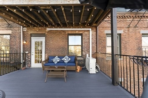 608 Massachusetts Ave, South End