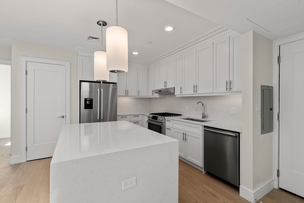 301 Border St, Central Square