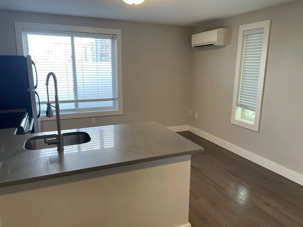 543 Dorchester Ave, South Boston