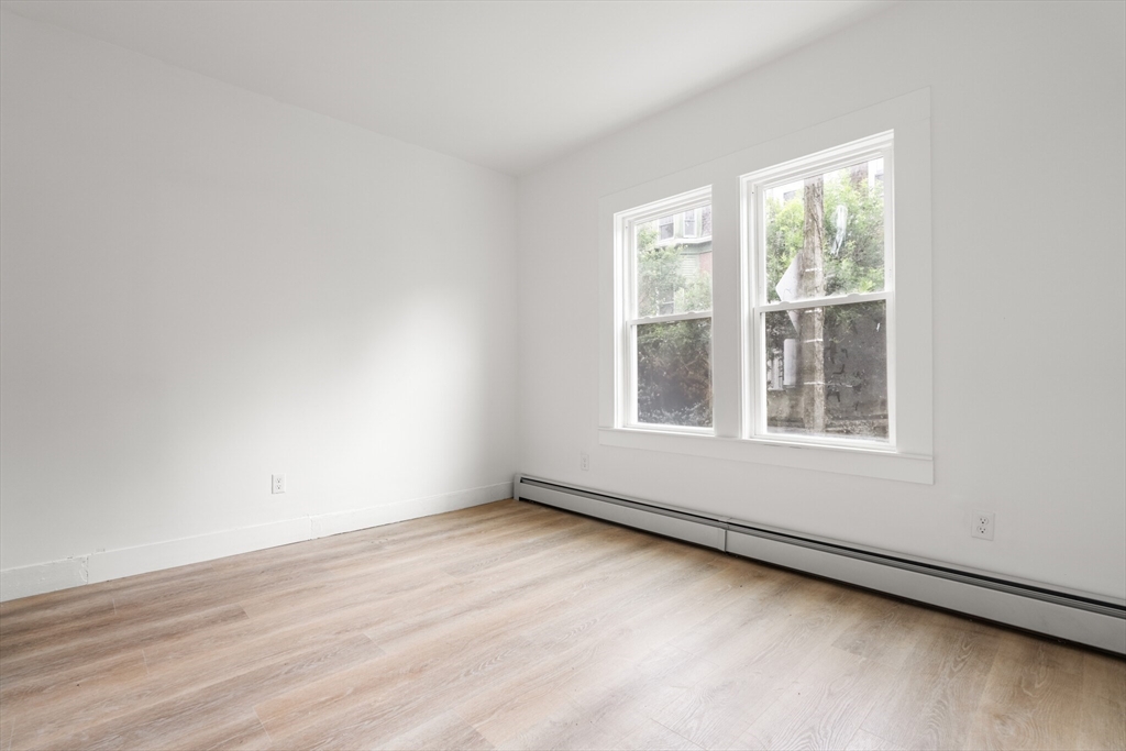 467 E 3rd St, South Boston