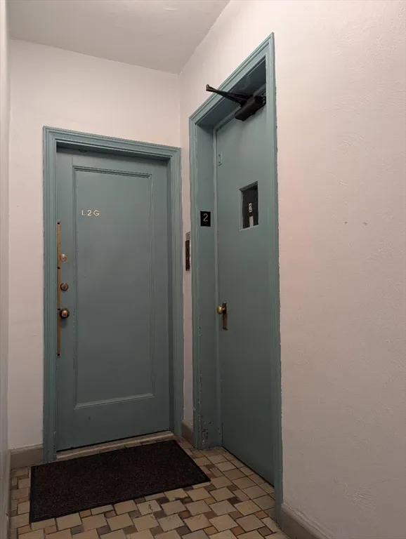 395 Broadway, Mid-Cambridge