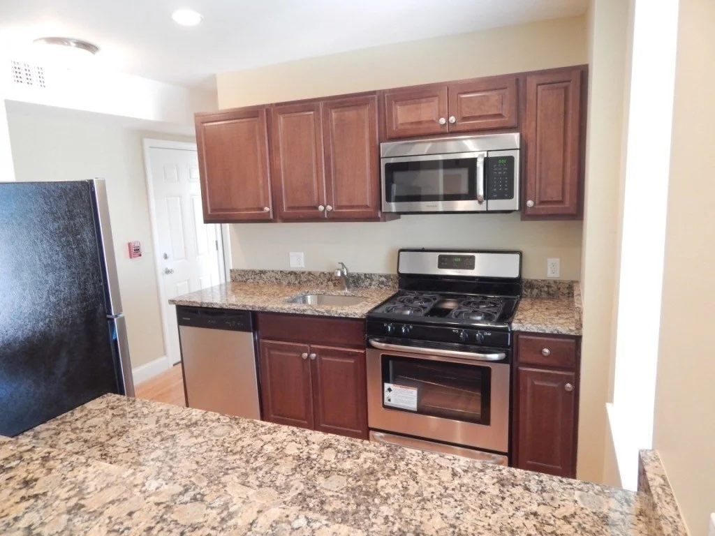 28 Chelsea St, East Boston