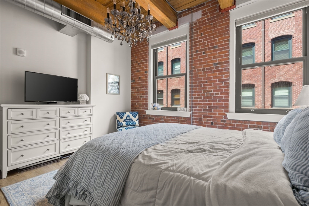 9 W Broadway, South Boston