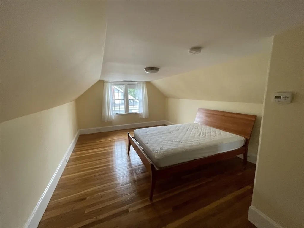 23 Richardson Rd, Belmont