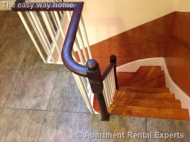 26 Dover St, Davis Square