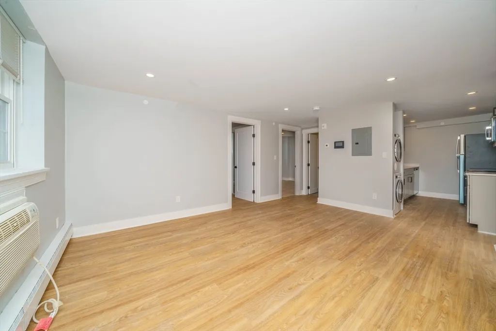 132 Sherman St, Neighborhood Nine