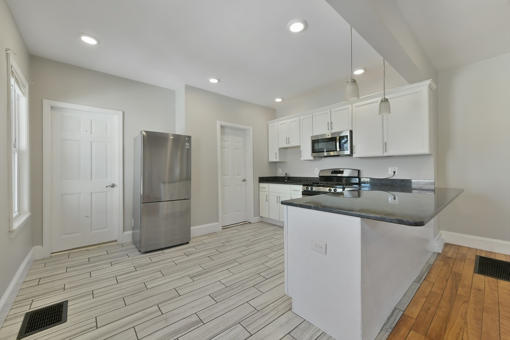 10 Howell Ct, Chelsea