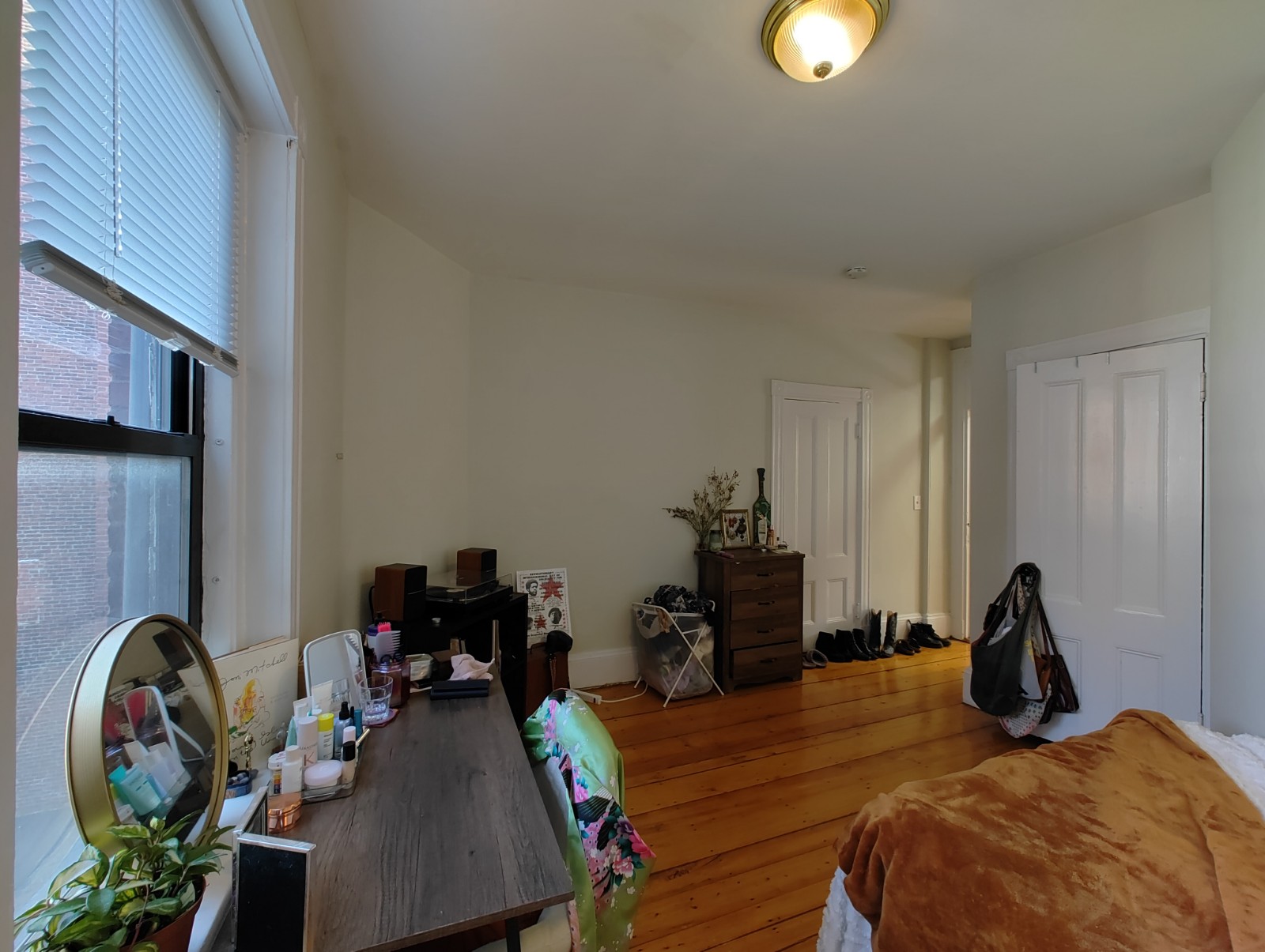 313 Cambridge St, East Cambridge