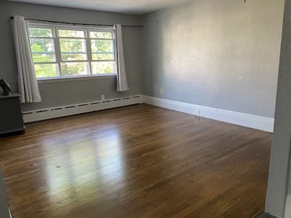 17 Harding Ave, Waltham