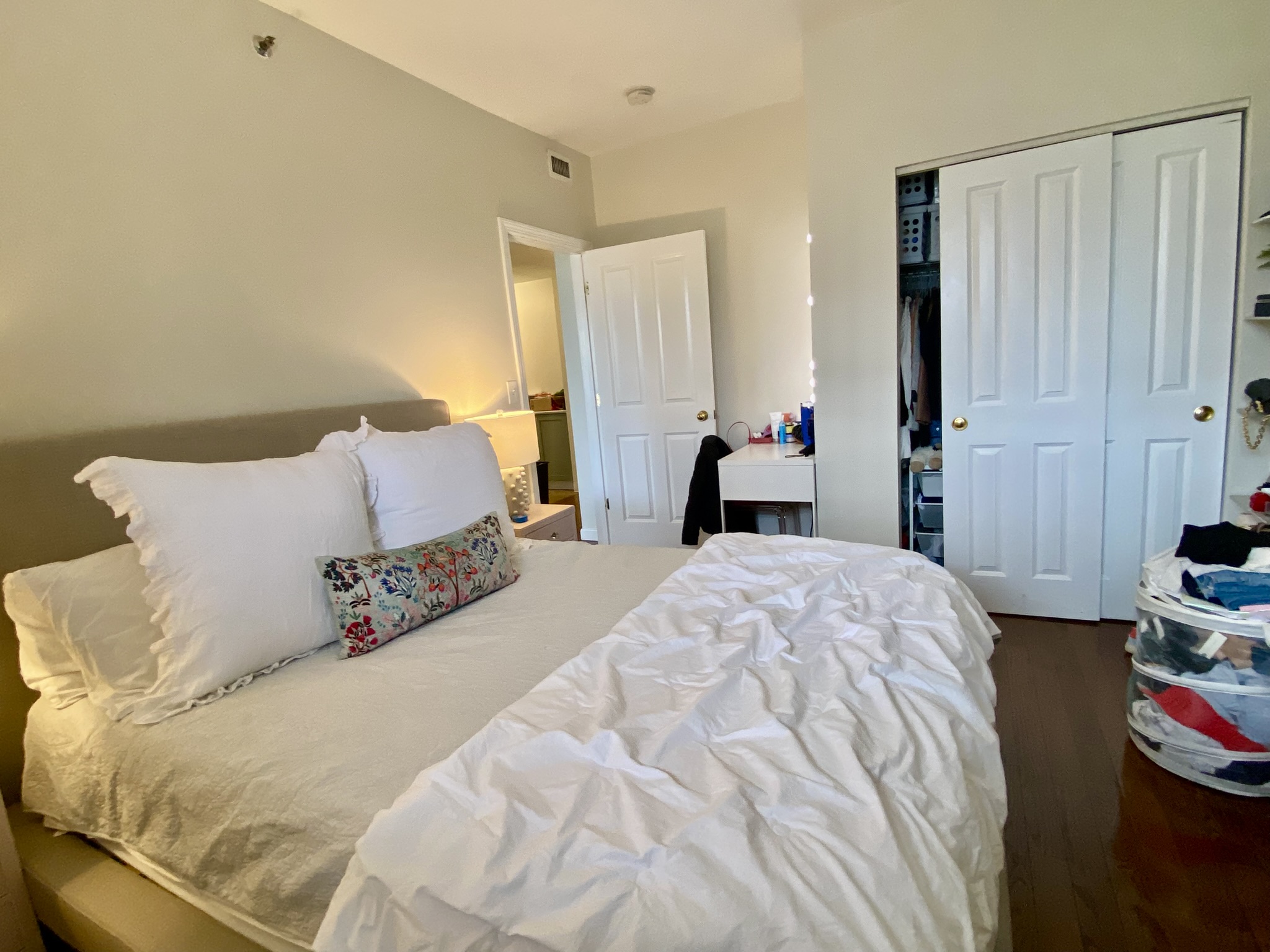 636 Beacon St, Fenway