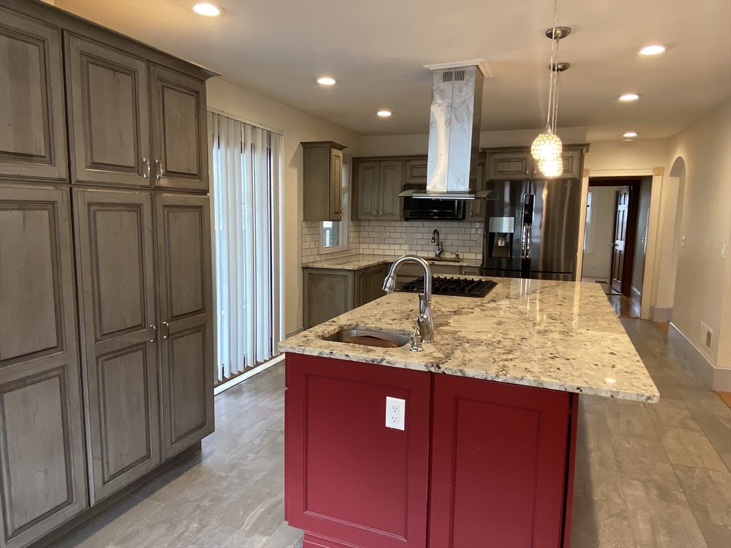 99 Walnut St, Malden