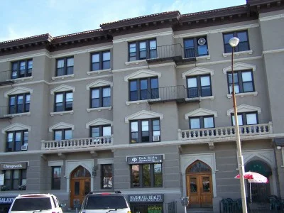 1212 Commonwealth Ave, Brighton