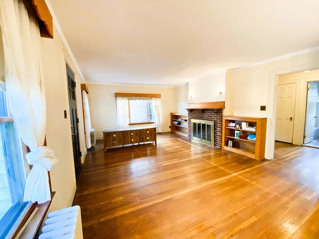 143 Shore Dr, Ten Hills