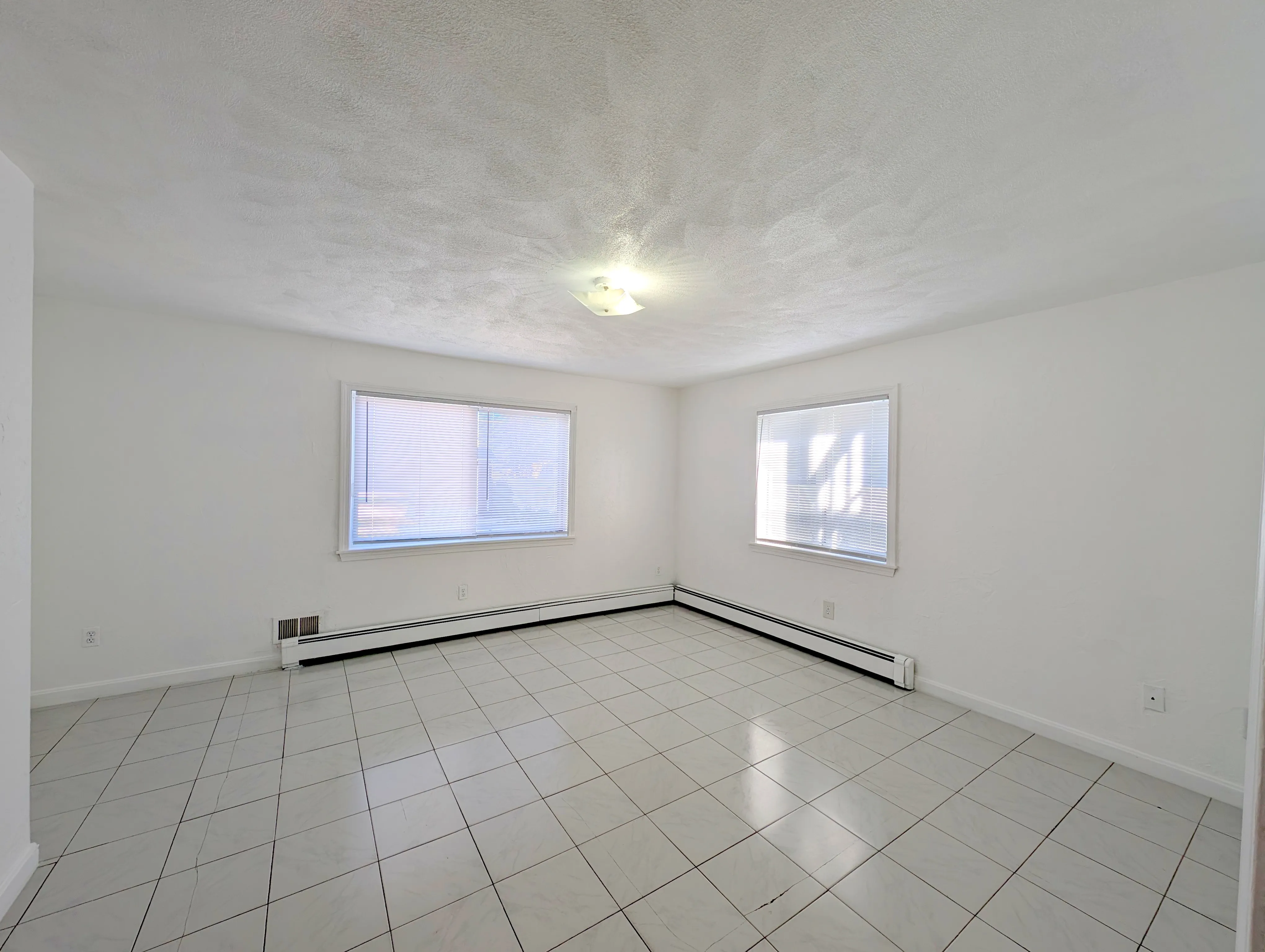 30 Murdock St, Powder House Square