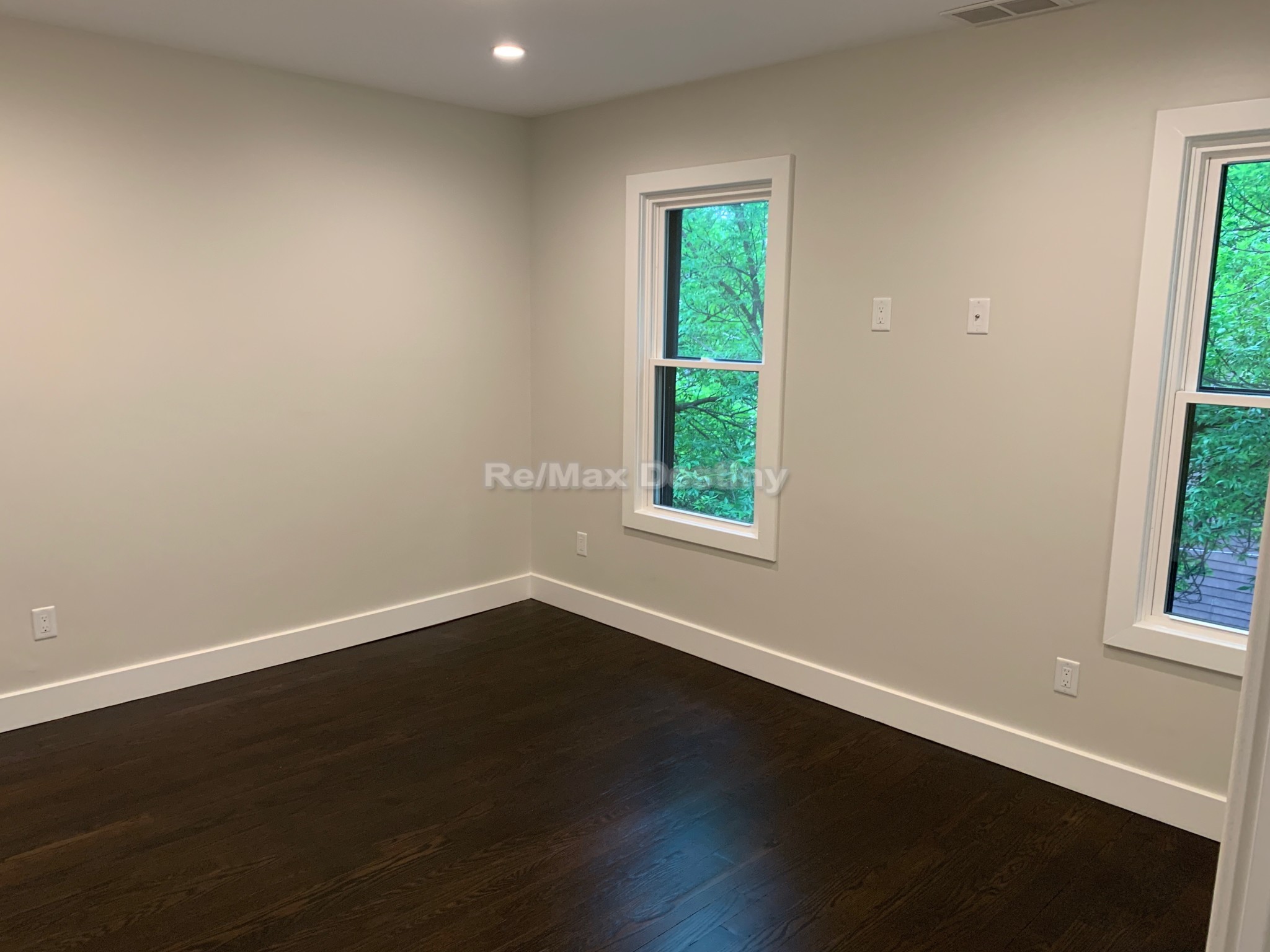 57 Hurley St, East Cambridge