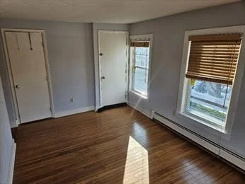 21 Bird St, Foxboro