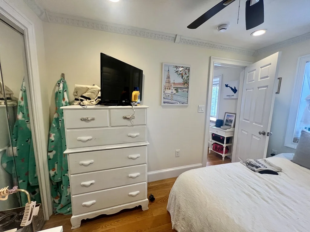 245 E St, South Boston