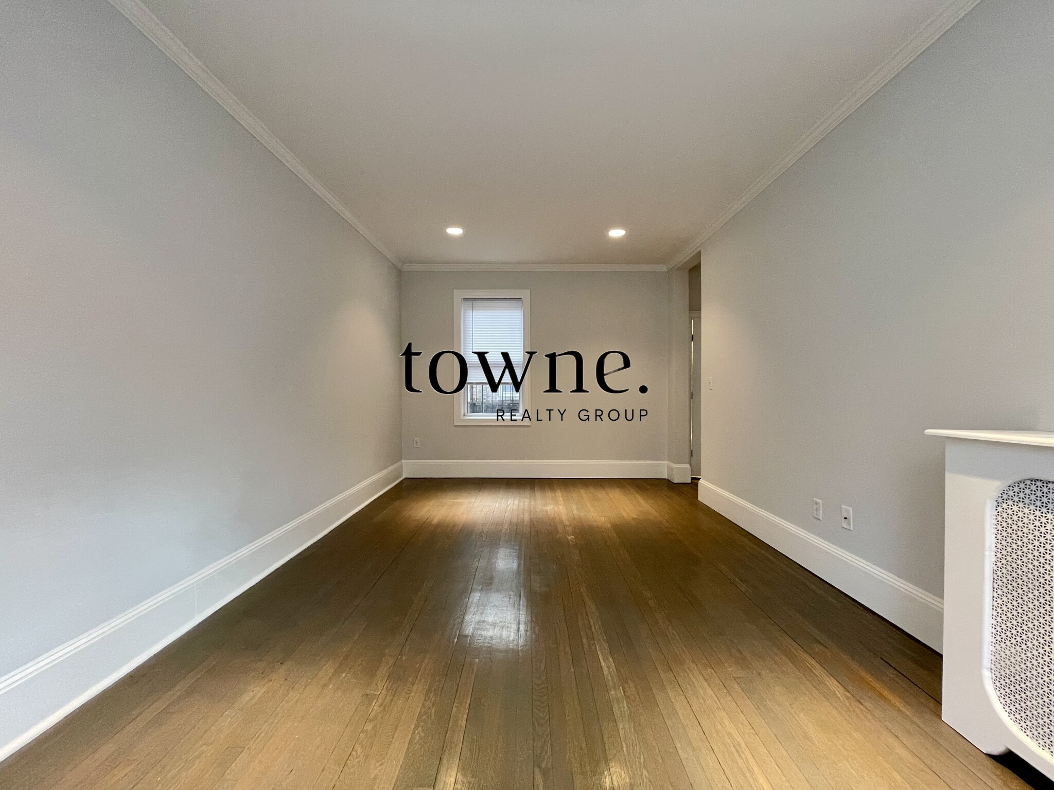 109 Queensberry St, Fenway