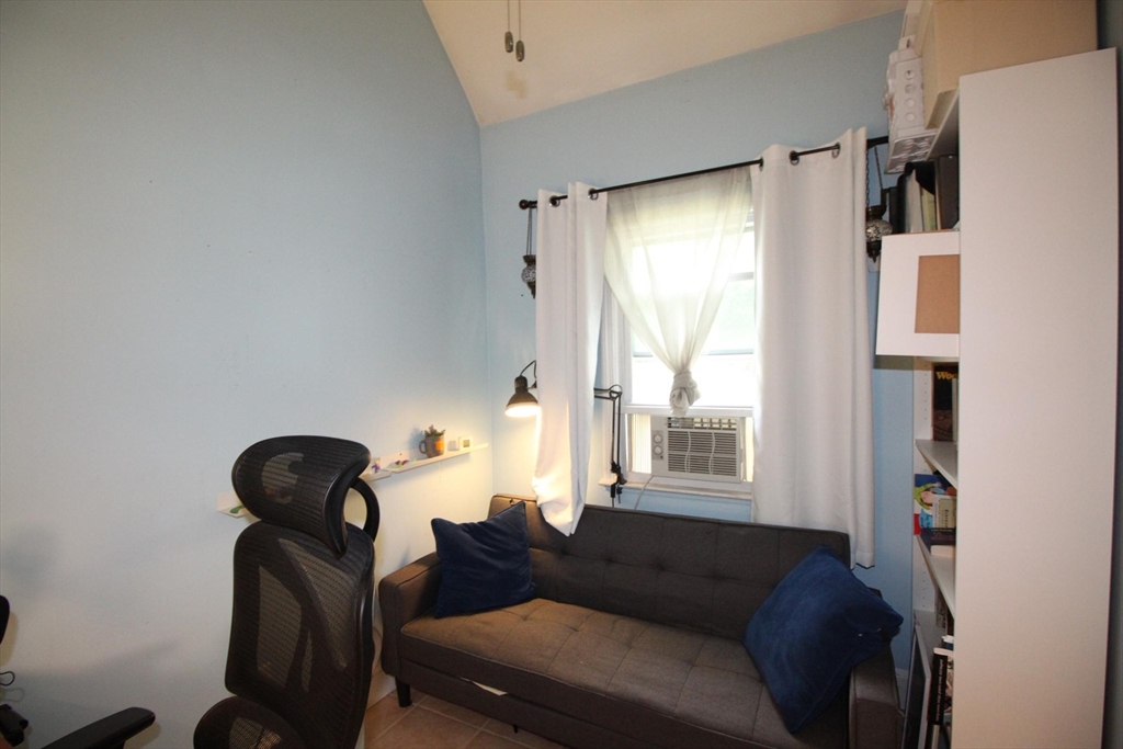 165 Lynn Fells Pkwy, Melrose