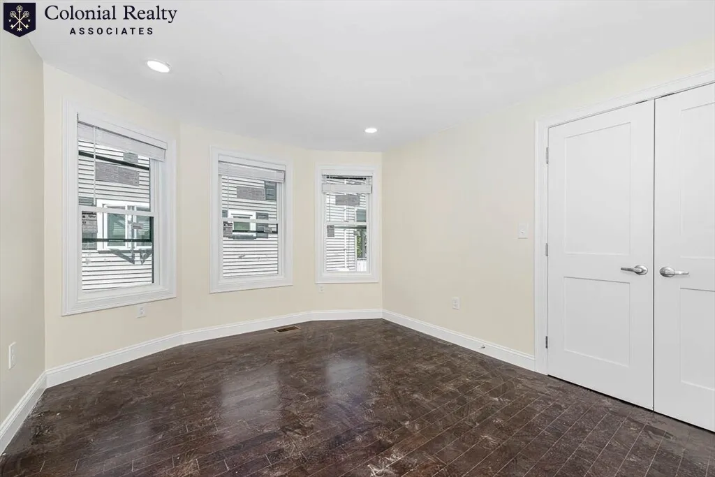 70 Stanley Ave, South Medford