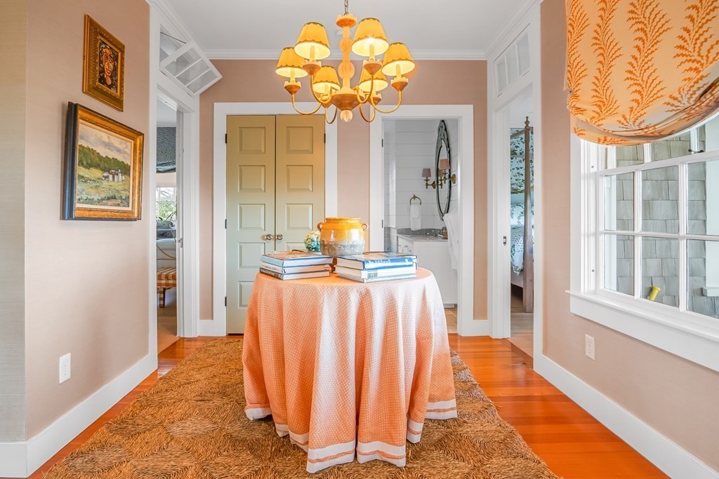 75 Baxter Rd, Nantucket