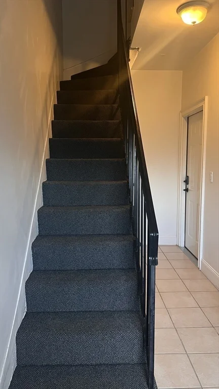 8 Humboldt Pl, South Boston