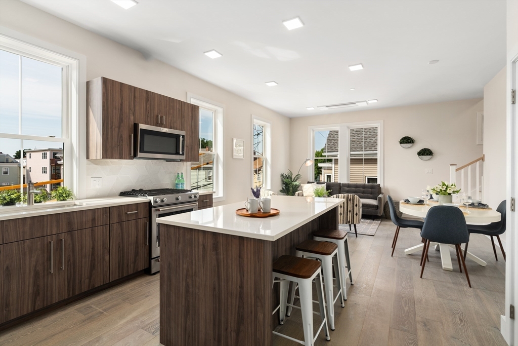 24 Rush St, East Somerville