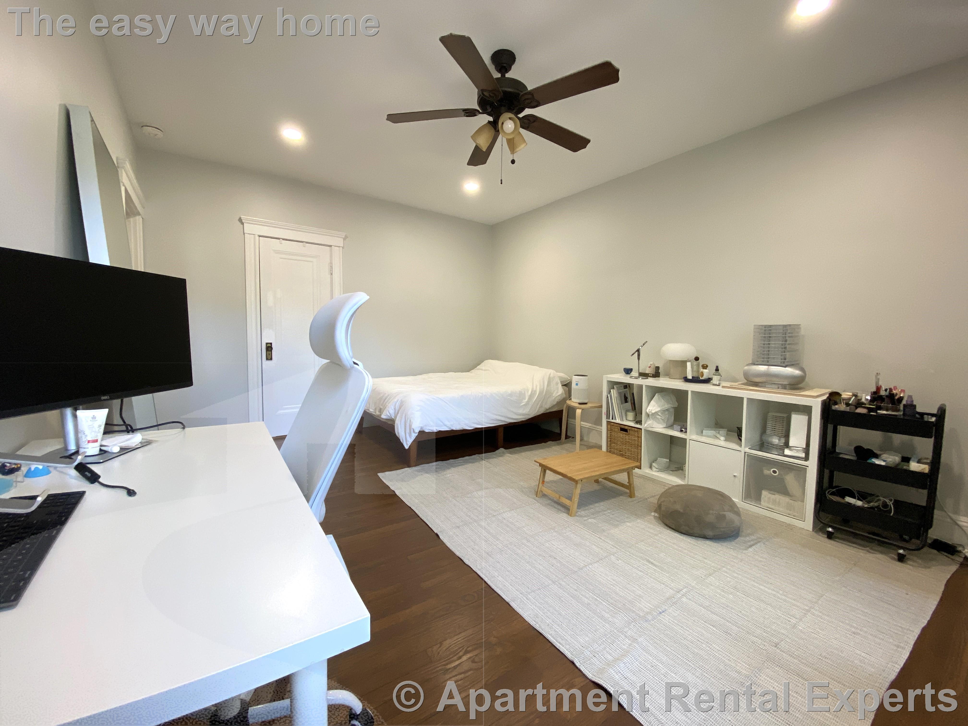 1699 Cambridge St, Harvard Square