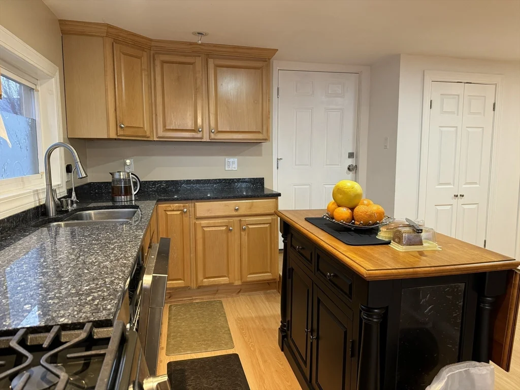 16 Homestead Ave, Quincy