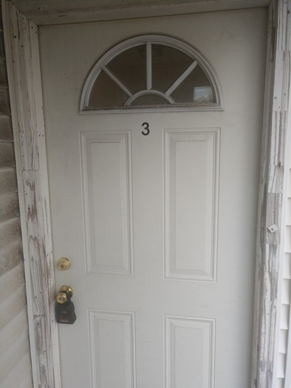 44 Winthrop St, Taunton