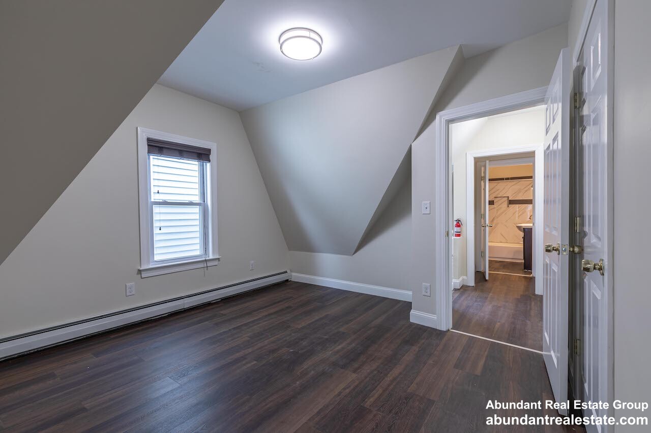 376 Medford St, Winter Hill