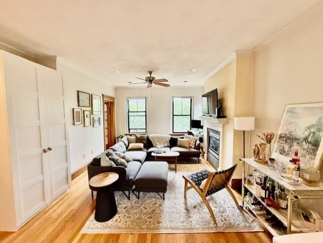 13 Worcester Sq, South End