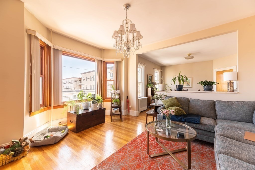 202 Washington St, Somerville